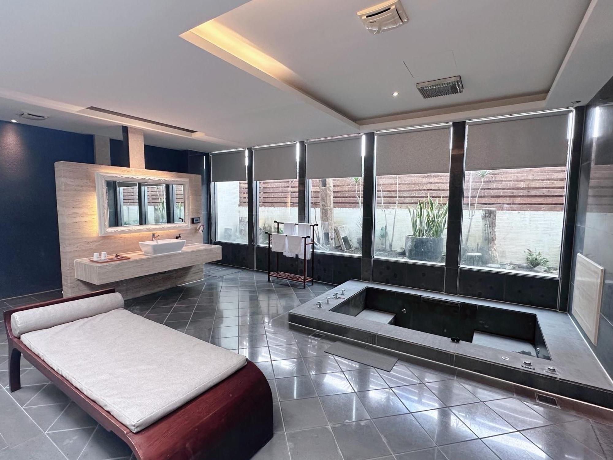 Orient Luxury Villa Motel Huwei Zewnętrze zdjęcie